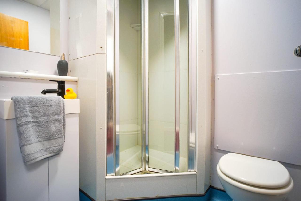 Cosy Private Bedroom With Shared Bathroom Minutes Away From Royal Mile In *