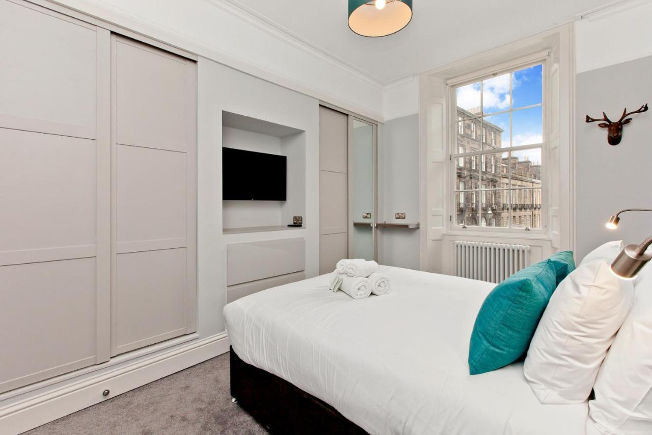 Modern & Spacious 1 Bed Apt, West End