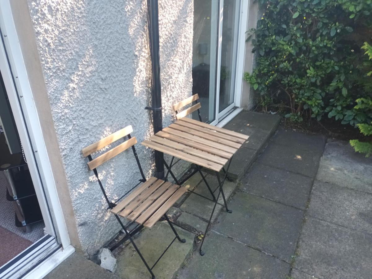 Apartment Modern With Free Parking And Private Garden *