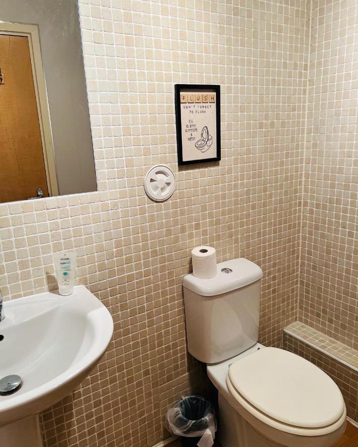 Modern 2bed 2bath Ground Floor Edinburgh