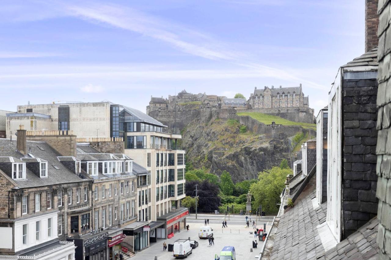 30 Castle Street Deluxe EDI