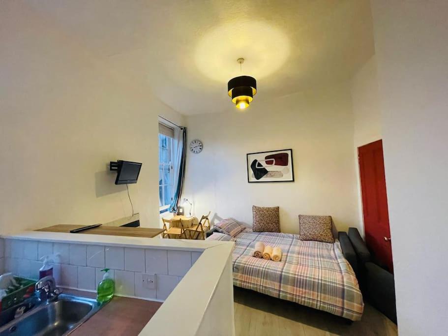 Flat West Toll Cross Edinburgh