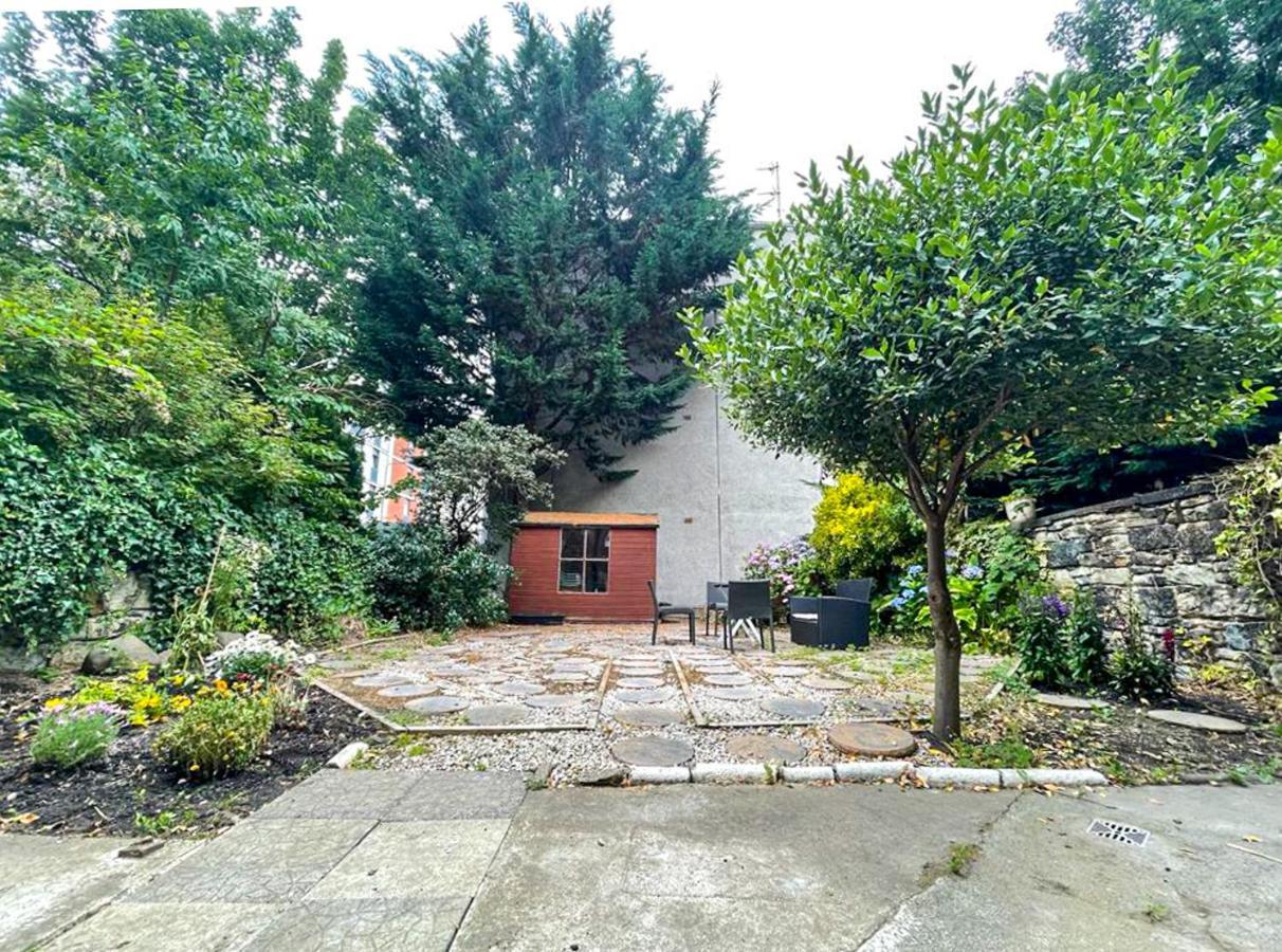 Appartement Remarkable 5br Townhouse With Garden, Sleeps 12 *