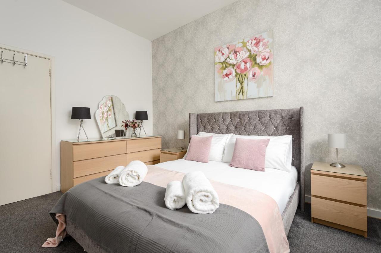 2 Bedroom Royal Mile *