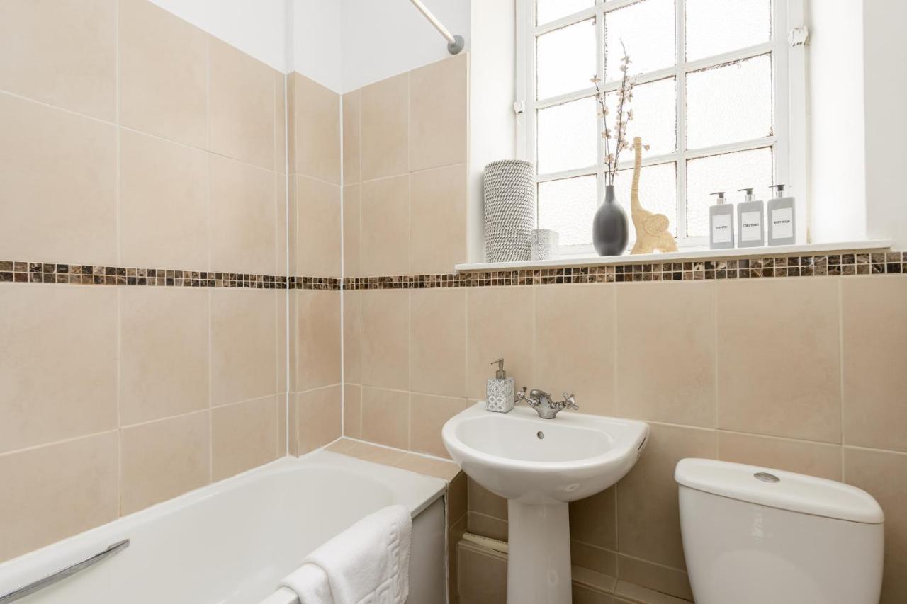 2 Bedroom Royal Mile *