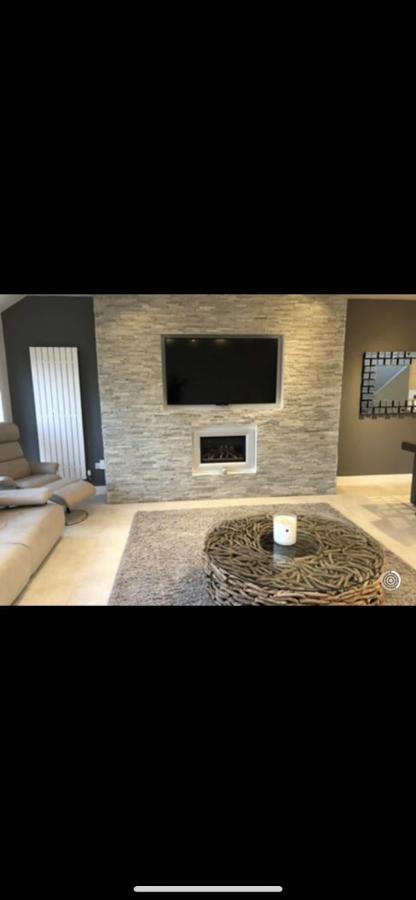Perfect 4 Bedroom 2 Bathroom Vakantiehuis *