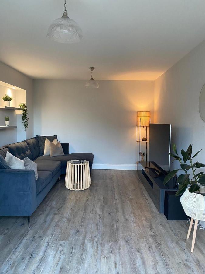 Luxurious 3 Bedroom With 2 Parking Spaces Hébergement de vacances Édimbourg