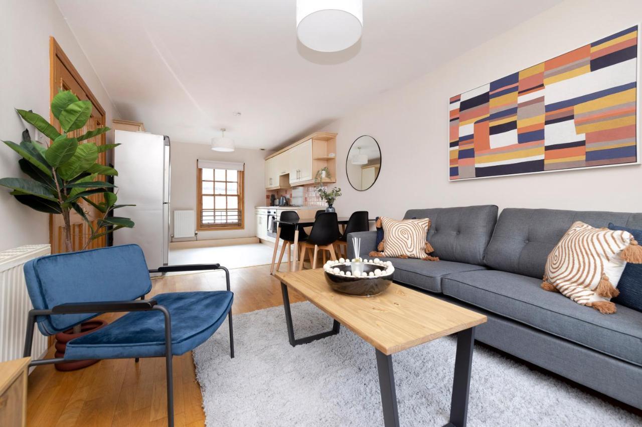 Apartment Joivy Bright And Cosy Flat Near The Scotland Gallery