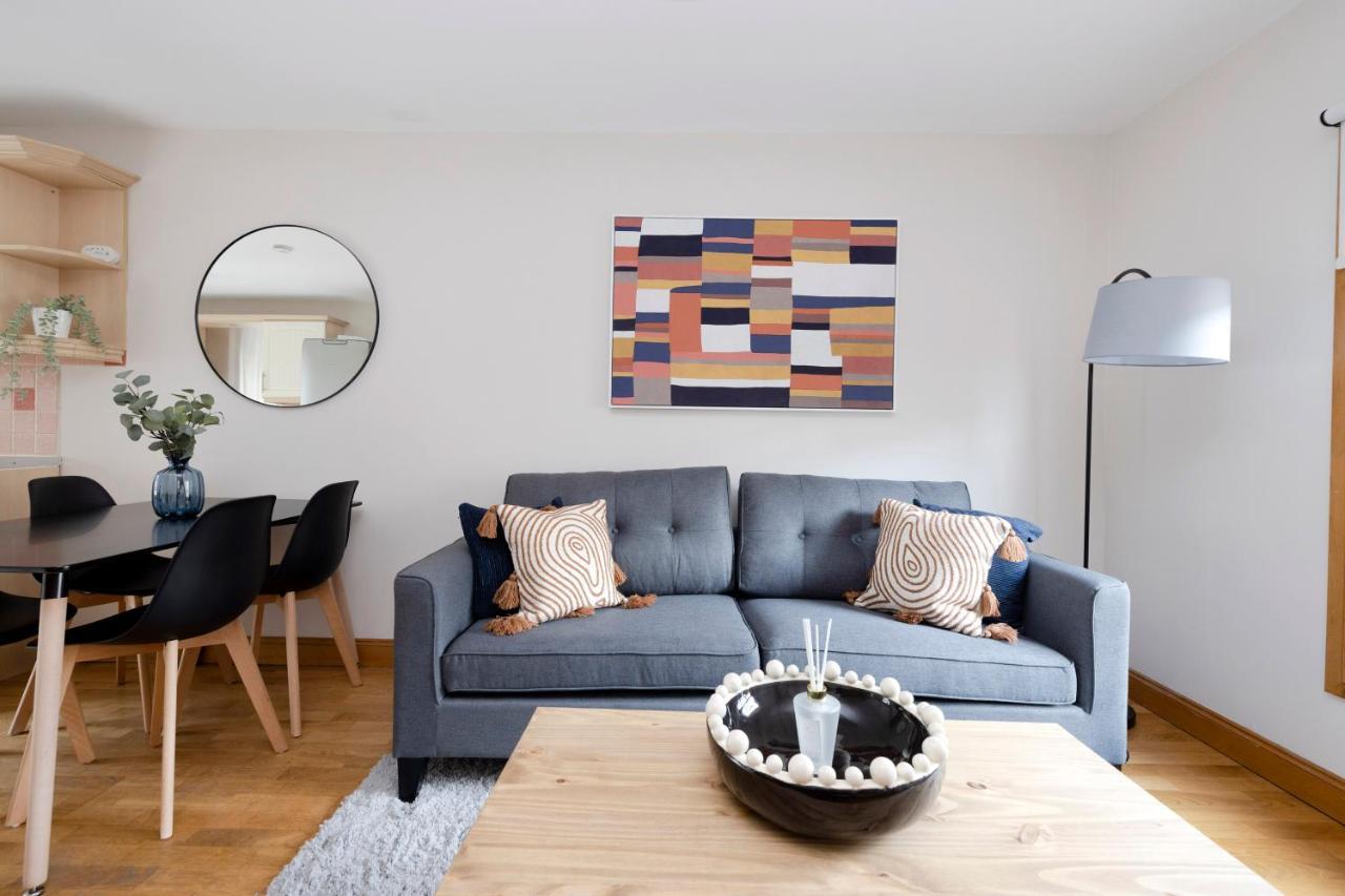 Apartment Joivy Bright And Cosy Flat Near The Scotland Gallery