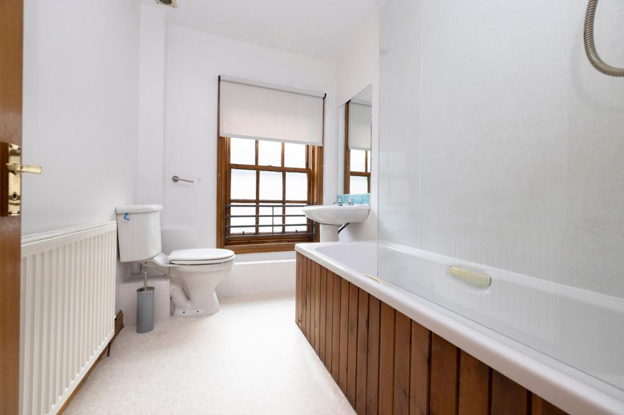 Joivy Bright And Cosy Flat Near The Scotland Gallery * Edinburgh