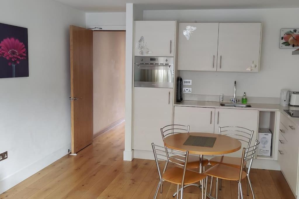 Apartment Modern, Centre 1 Bed, Ground Floor *