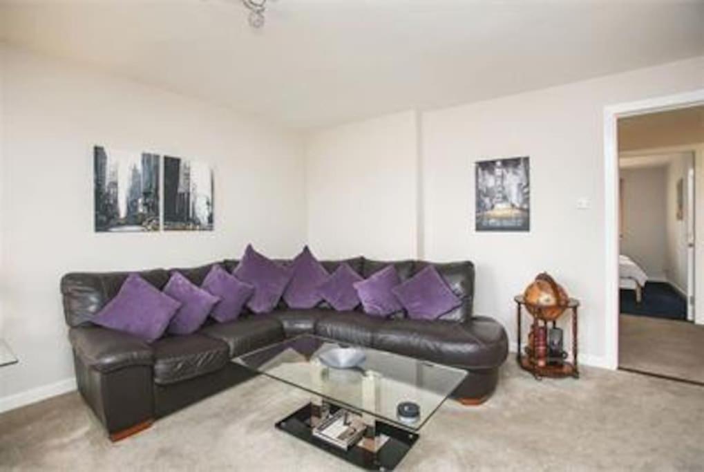 Immaculate Cosy Flat Next To Holyrood Park! * EDI