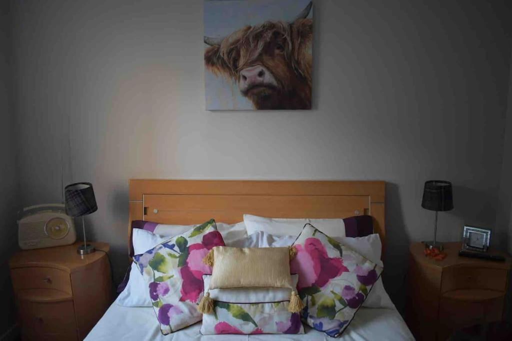 Immaculate Cosy Flat Next To Holyrood Park! * EDI