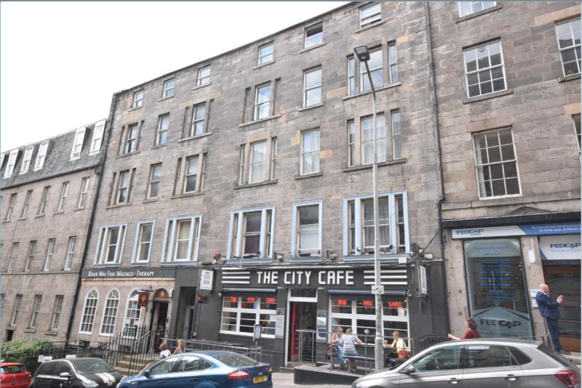 Cosy N Comfy Flat In Historic Heart Of *