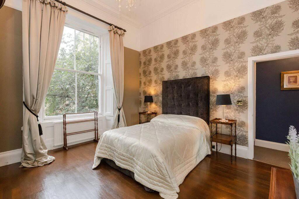 Maindoor Flat Nestled In Heart Of Stockbridge * Edinburgh
