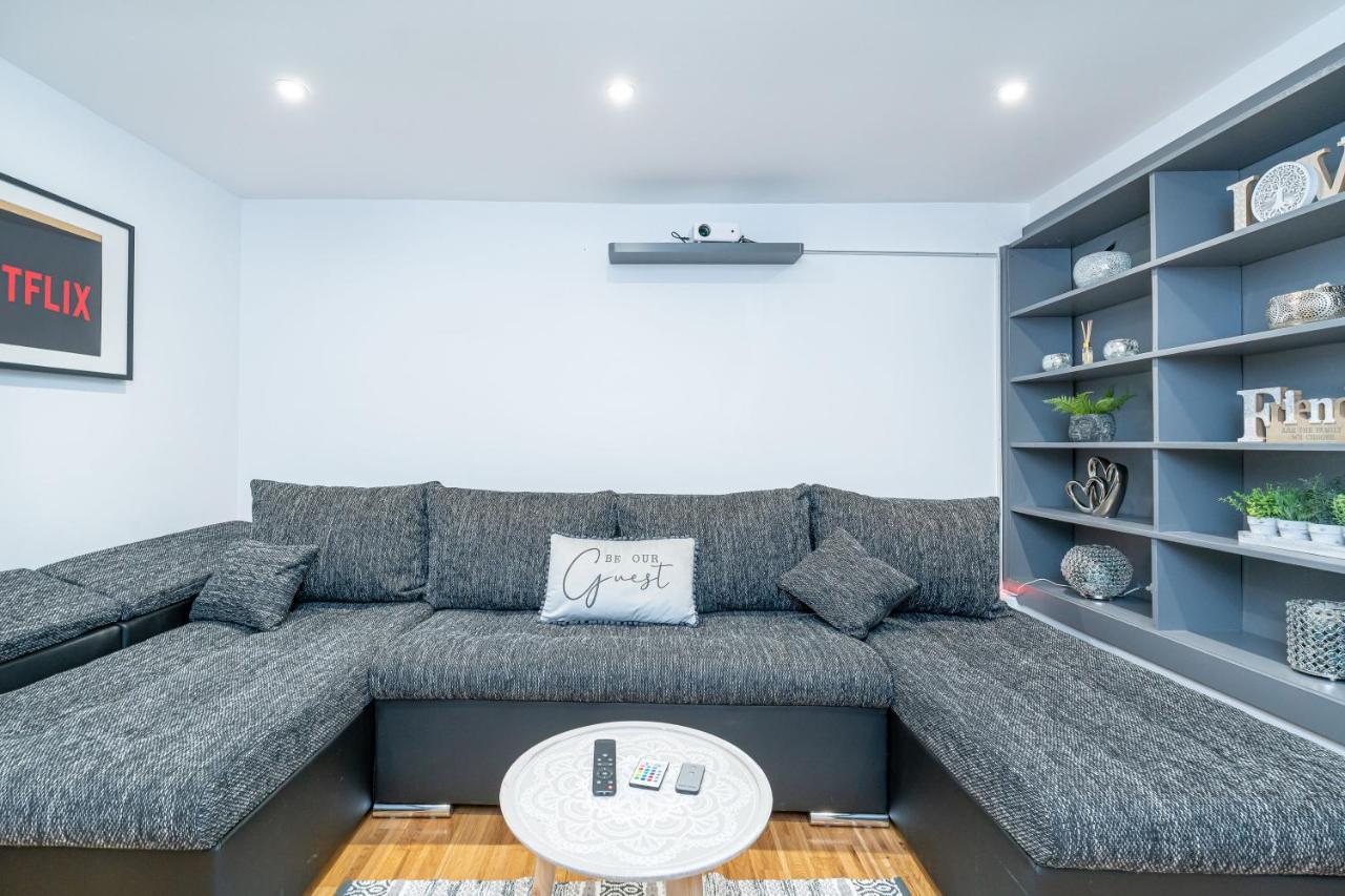 Deluxe In Ediburgh Centre - Excellent Location Guest house *