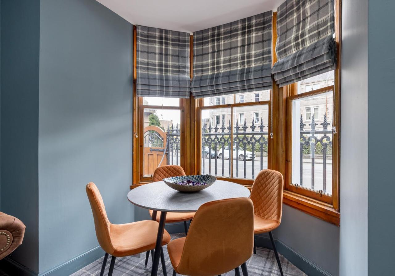 Luxury 3 Bed House Centre, Right Next To Murrayfield. Hébergement de vacances *
