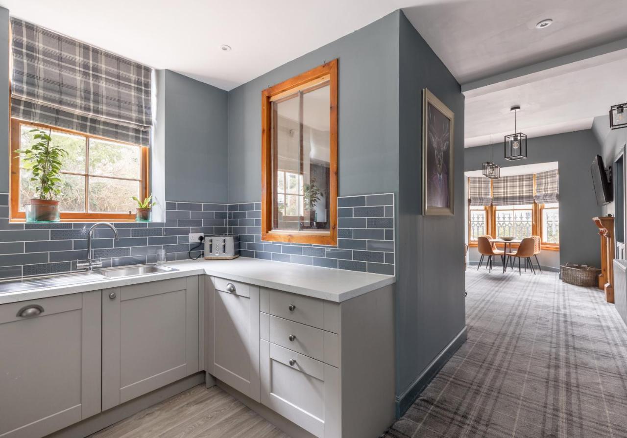 Luxury 3 Bed House Centre, Right Next To Murrayfield. Hébergement de vacances Édimbourg