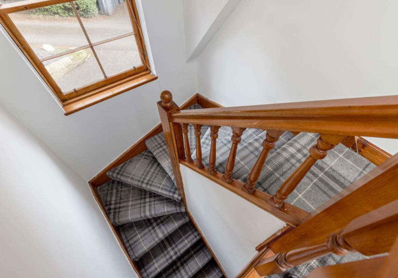 Luxury 3 Bed House Centre, Right Next To Murrayfield. *