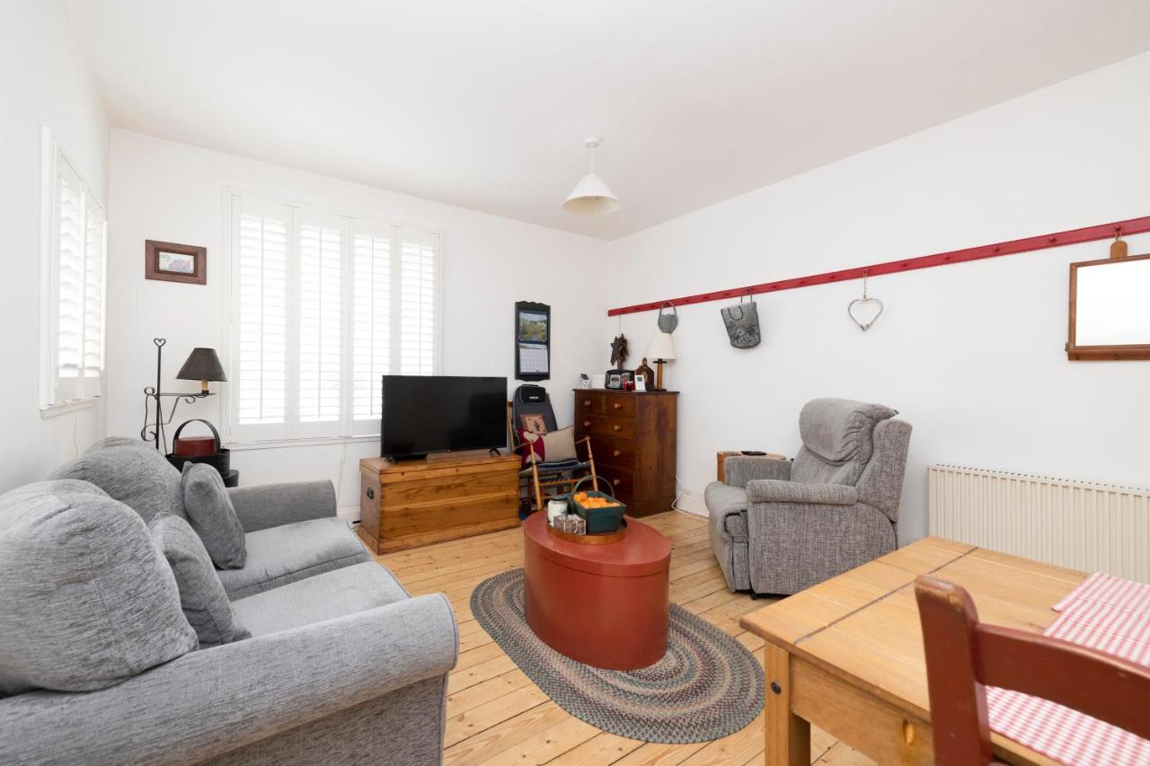 Joivy Chic 1-bed Flat In The Heart Of The Old Town * Edinburgh