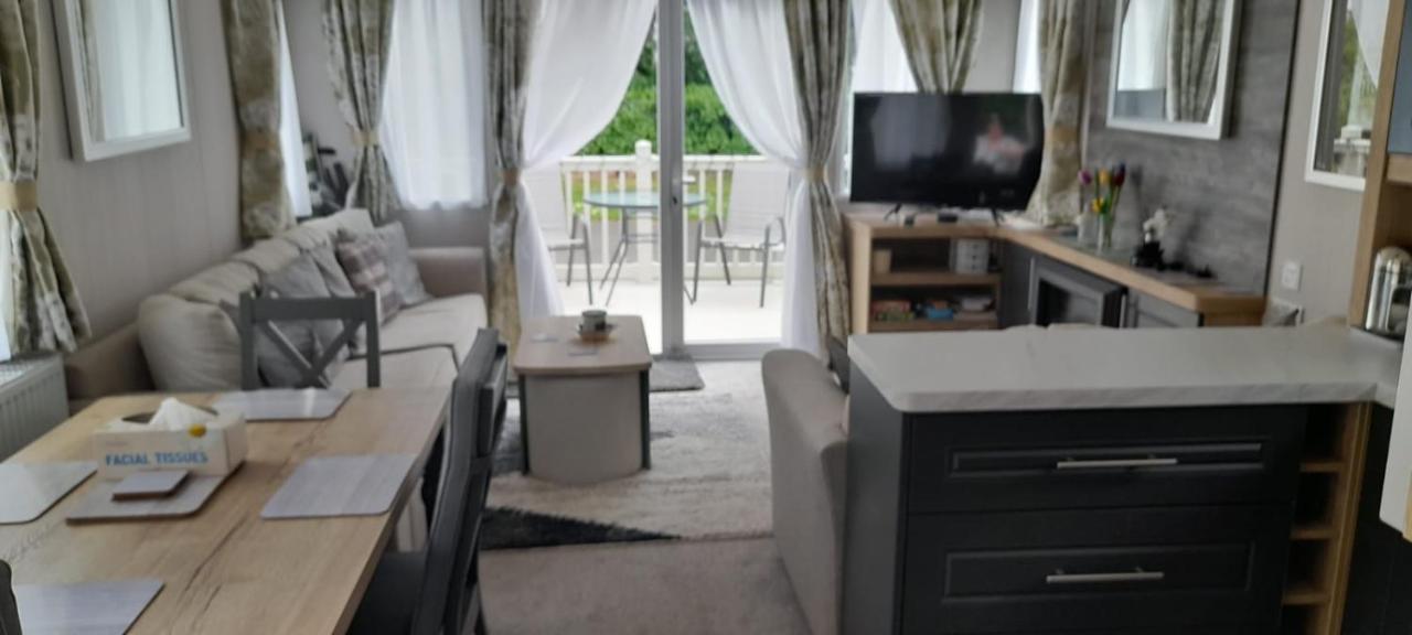 Camping Belfry 2 - Luxury Spacious Family Caravan *