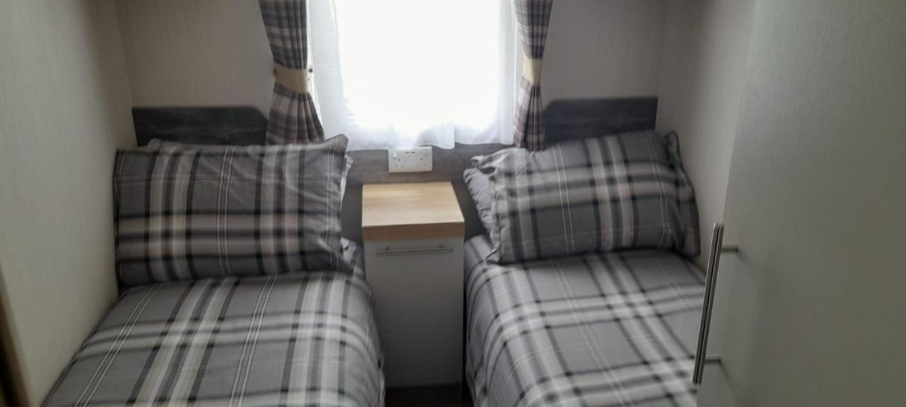 Belfry 2 - Luxury Spacious Family Caravan Camping *