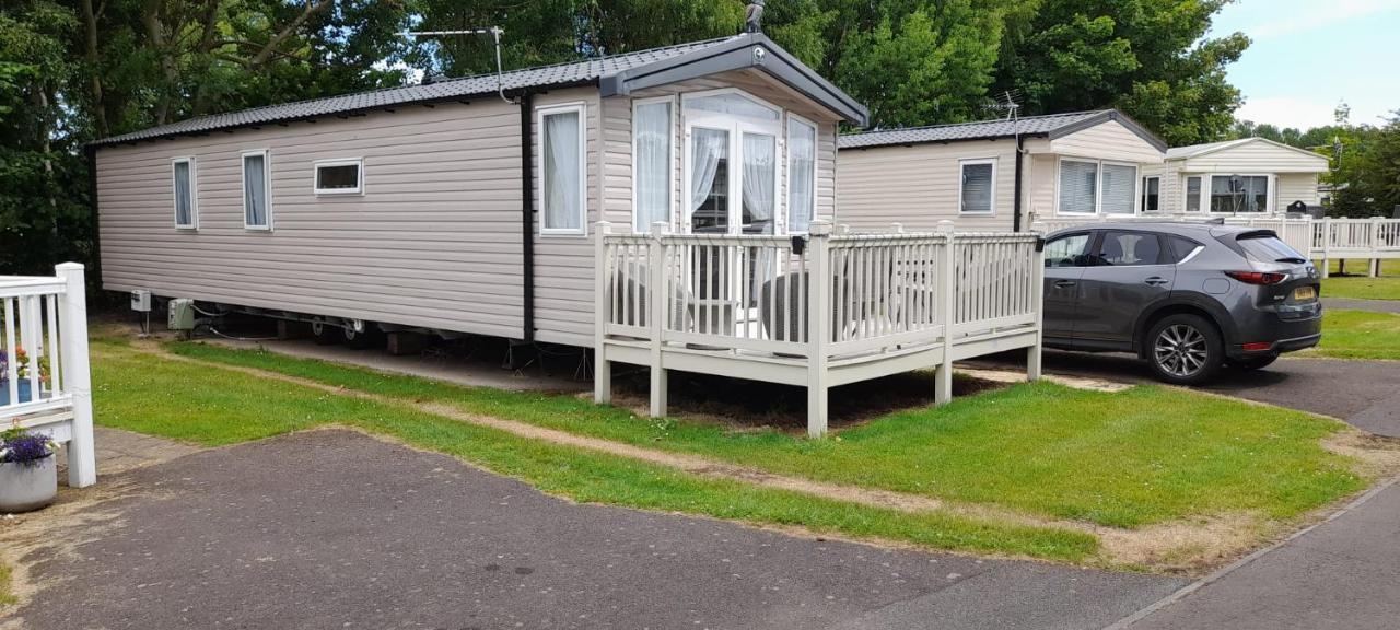 Belfry 2 - Luxury Spacious Family Caravan Camping