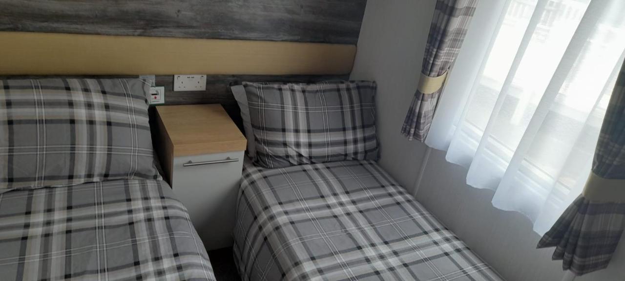 Belfry 2 - Luxury Spacious Family Caravan Camping