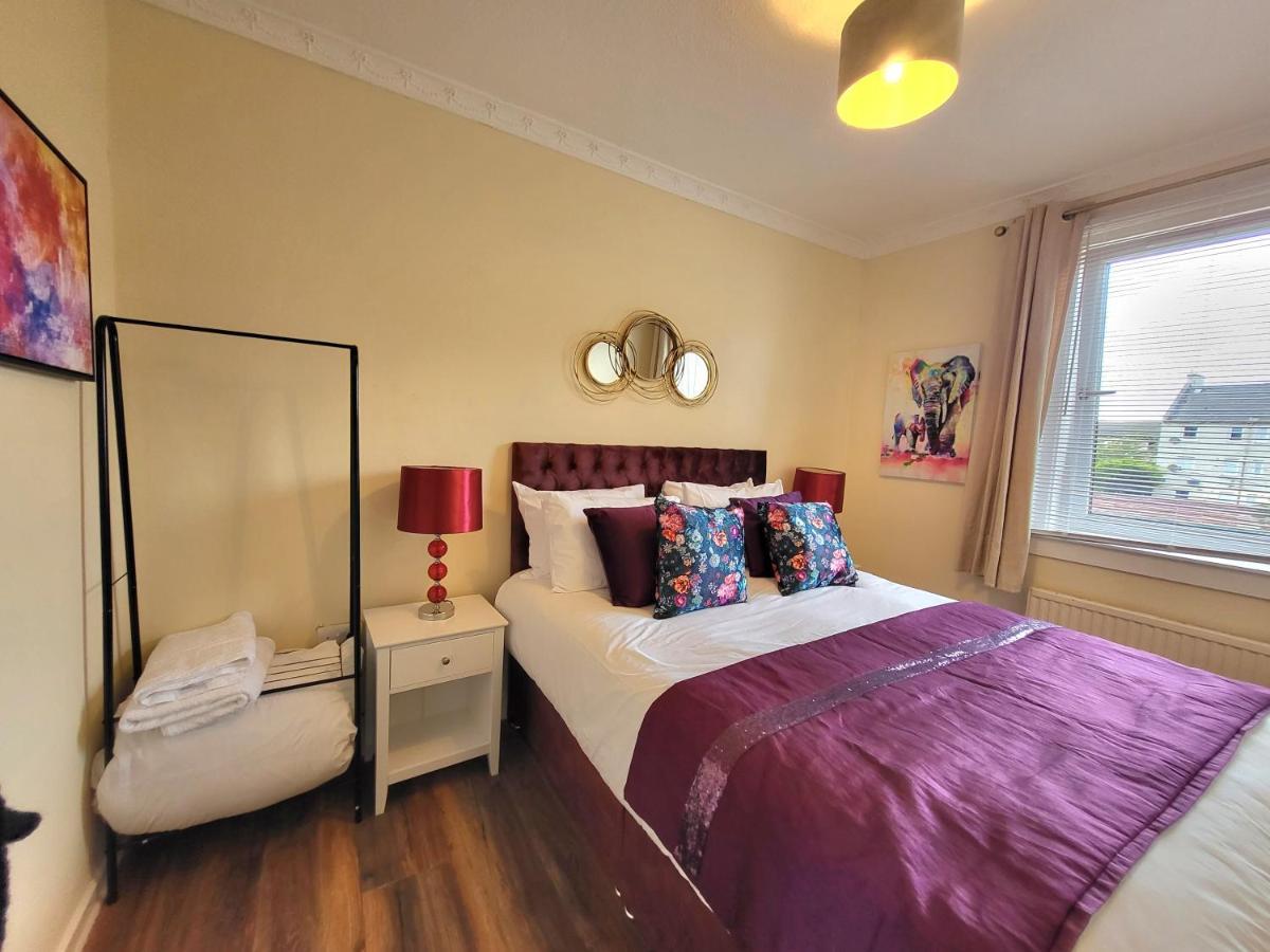 Apartment Sensational Apartments- Ferry Road *
