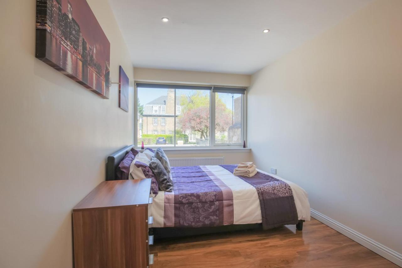 Apartment Stylish Modern Newly Built 15 Min From Centre *