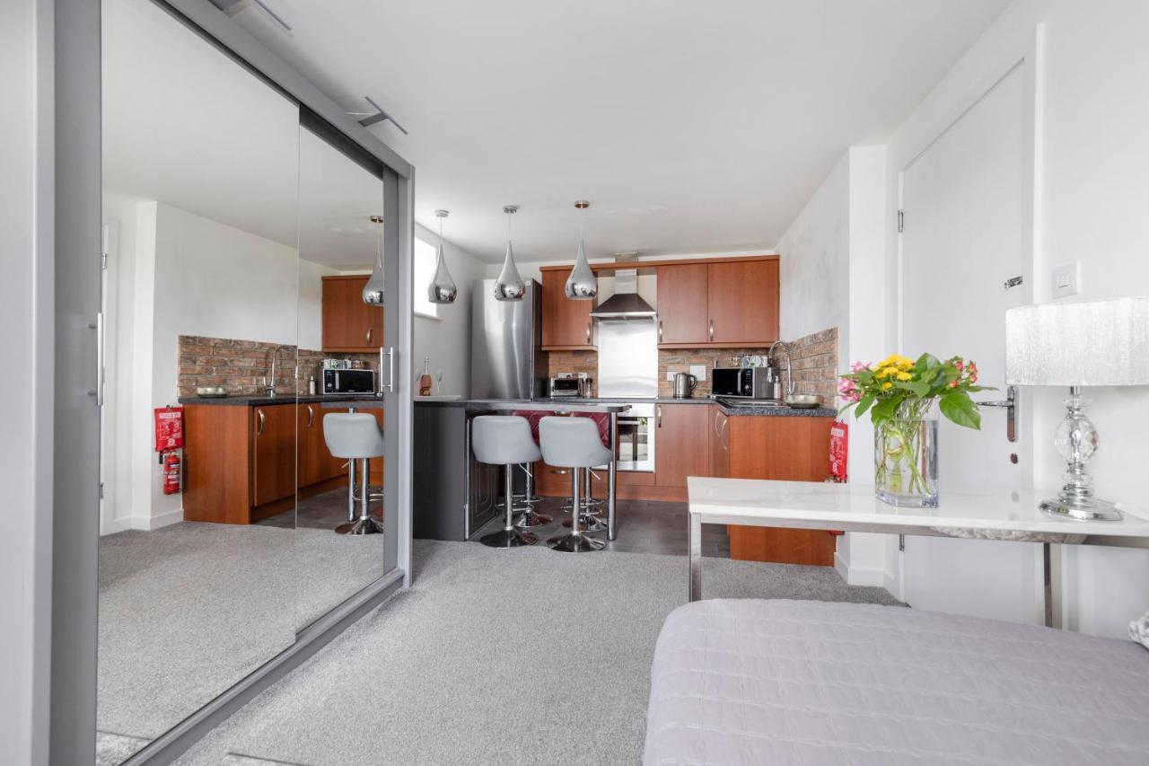 Joivy Elegant Flat With Balcony EDI