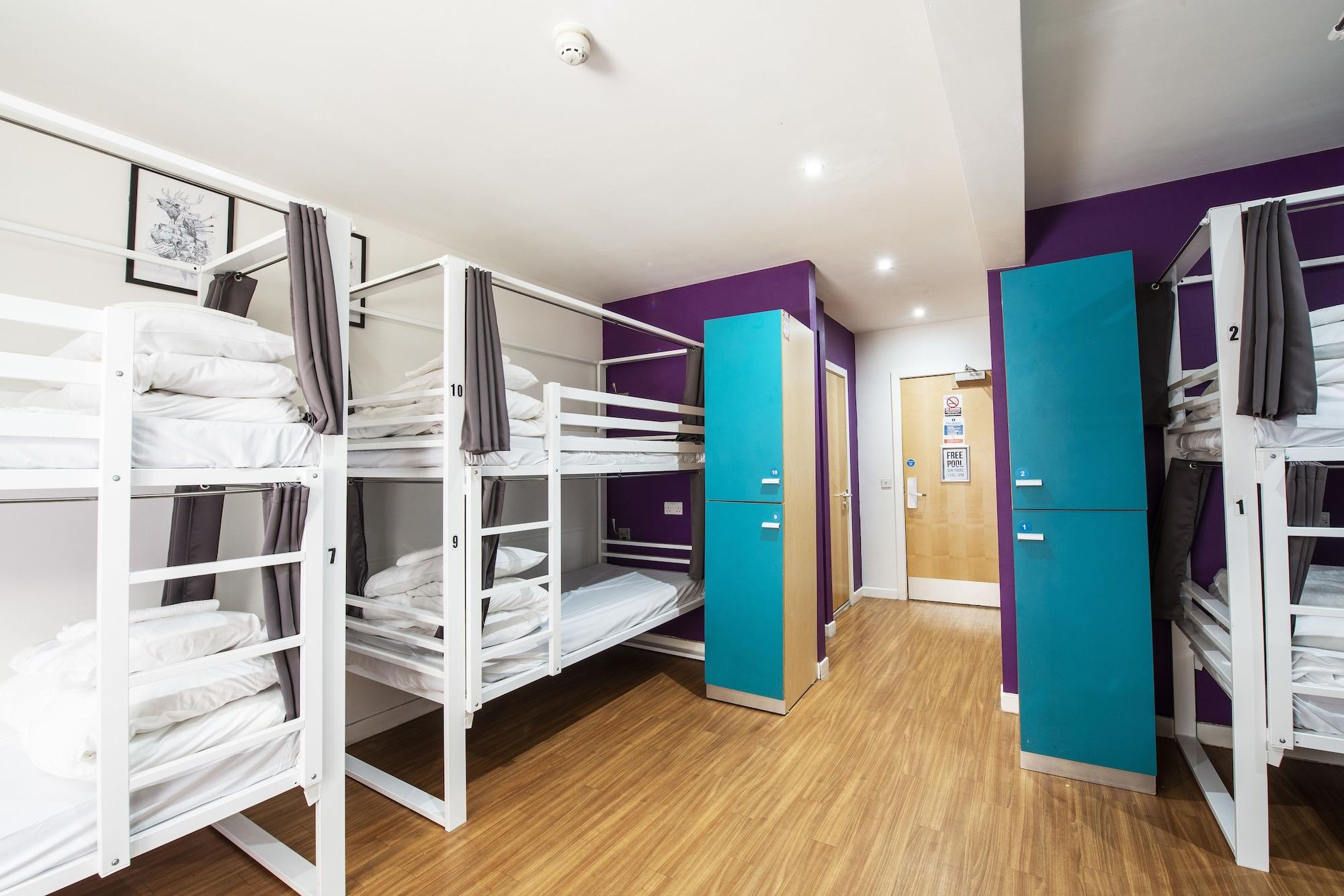 Hostel A&o City *