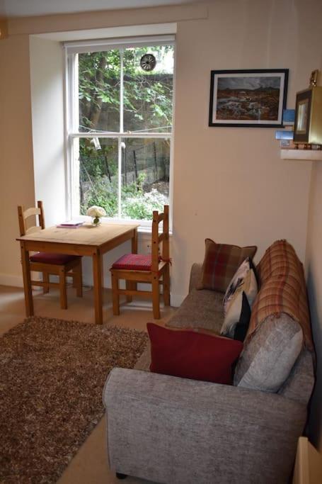 Apartment Caledonian - Charming 1 Bed Flat *