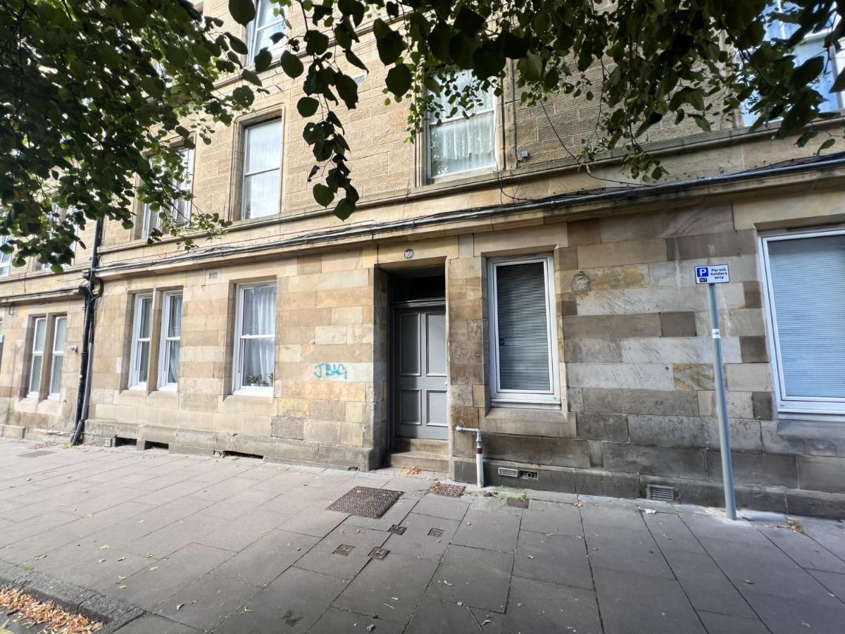 Apartment Convenient 2br Basement Flat In Leith *