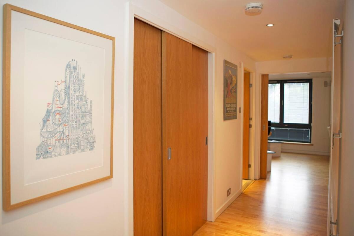 Apartment Joivy Inviting Flat With Parking In Canonmills