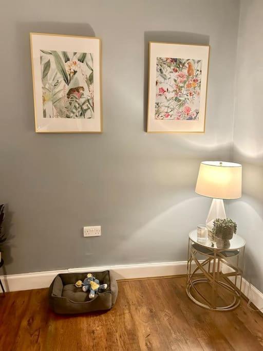 Apartment Large 2 Bedroom, Ground Floor Flat, Close To Edinburgh