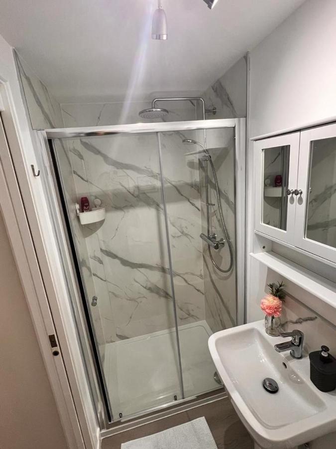 En-suite With Independent Entrance. Guest house