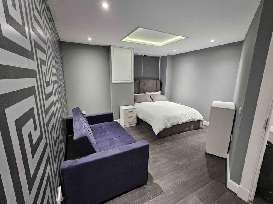 Murrayfield Stadium Basement - 3 Bed 3 Bath