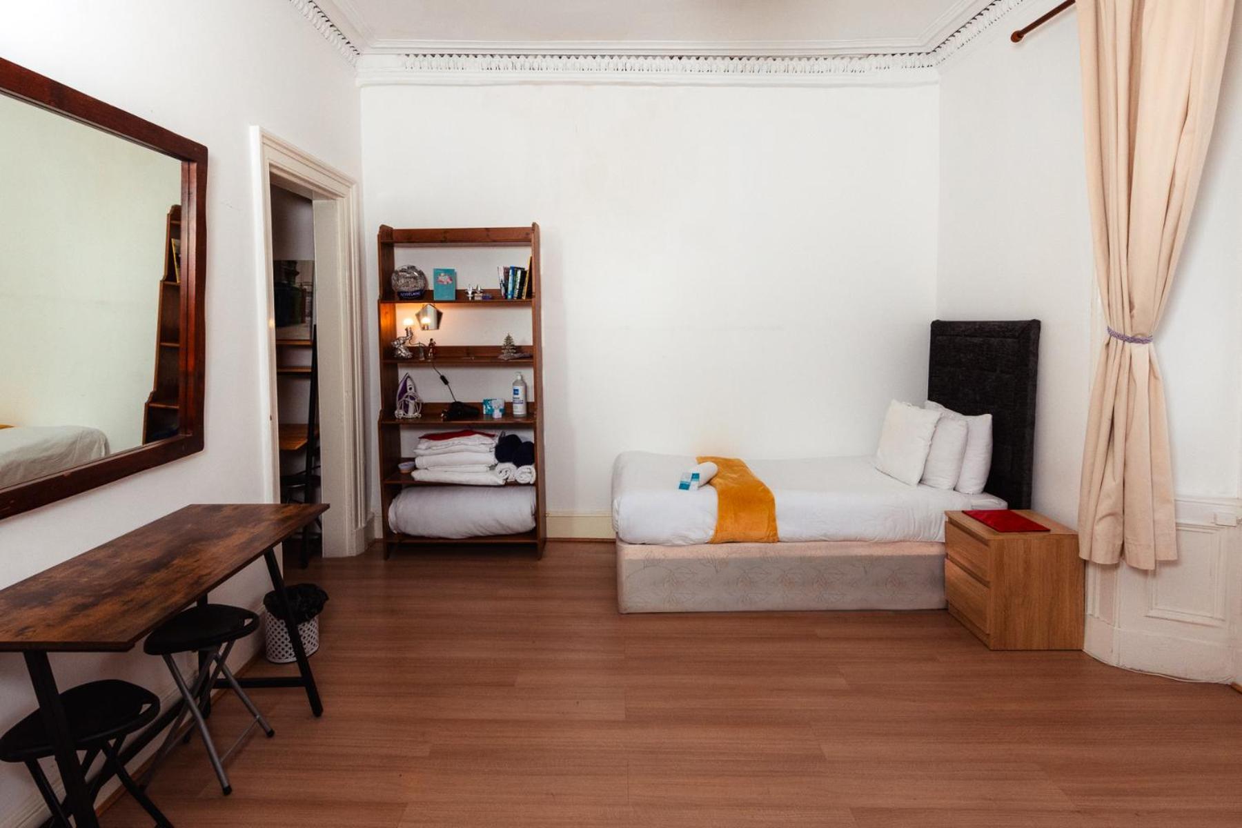 Apartment Desirable By The City Centre