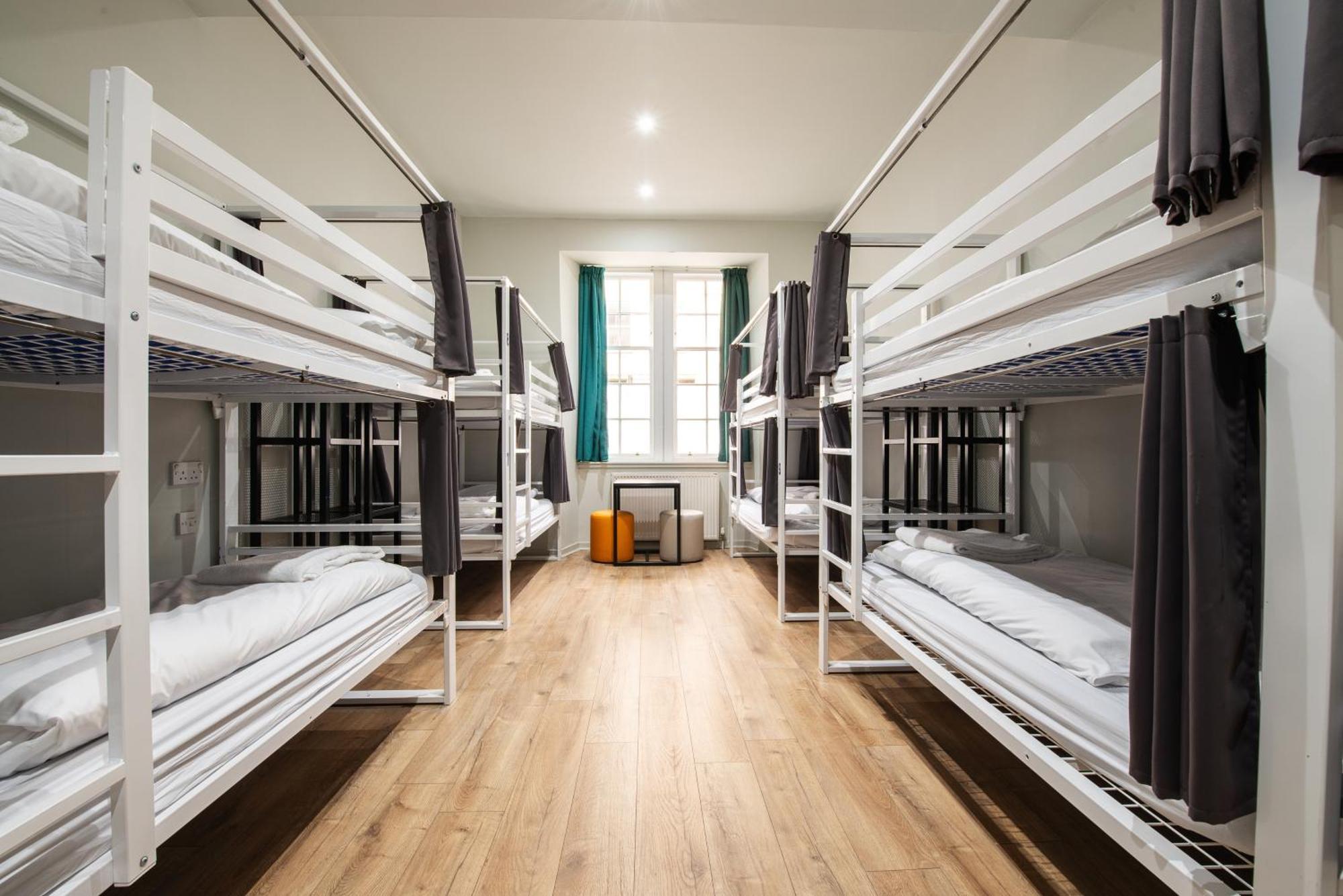 Hostel A&o City *