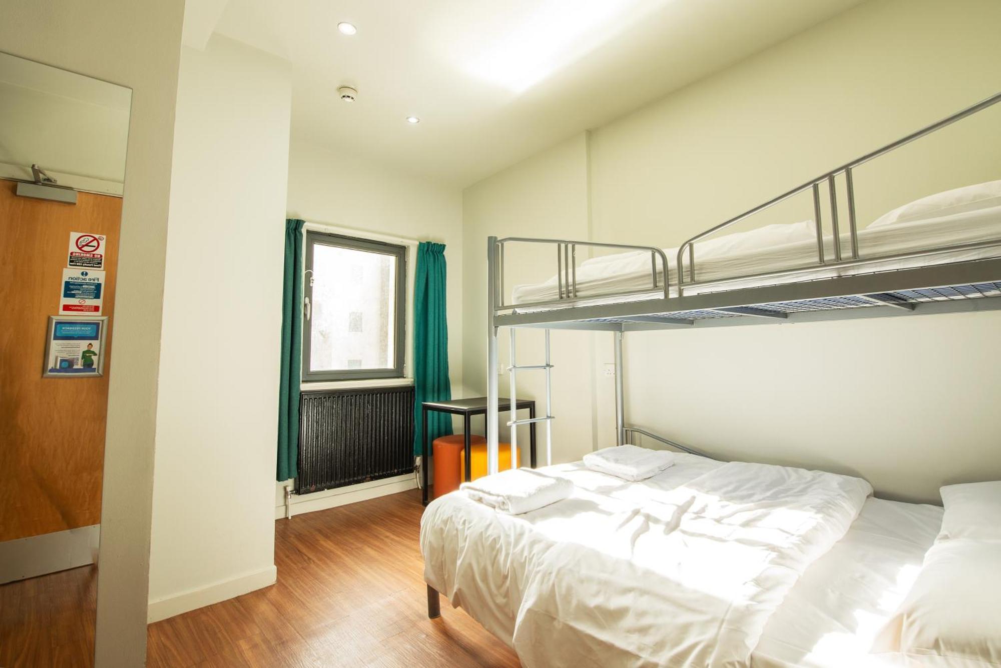 Hostel A&o City