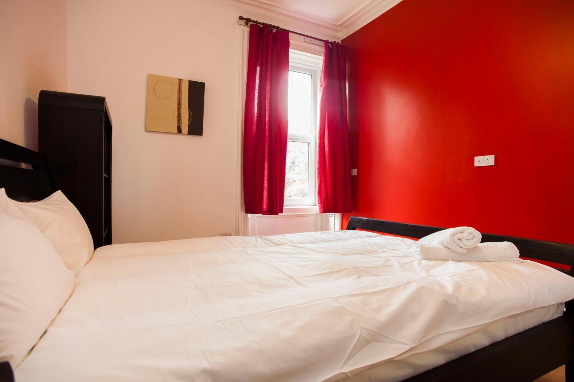 My Meadows, City Centre Apartment, Sunny&spacious *
