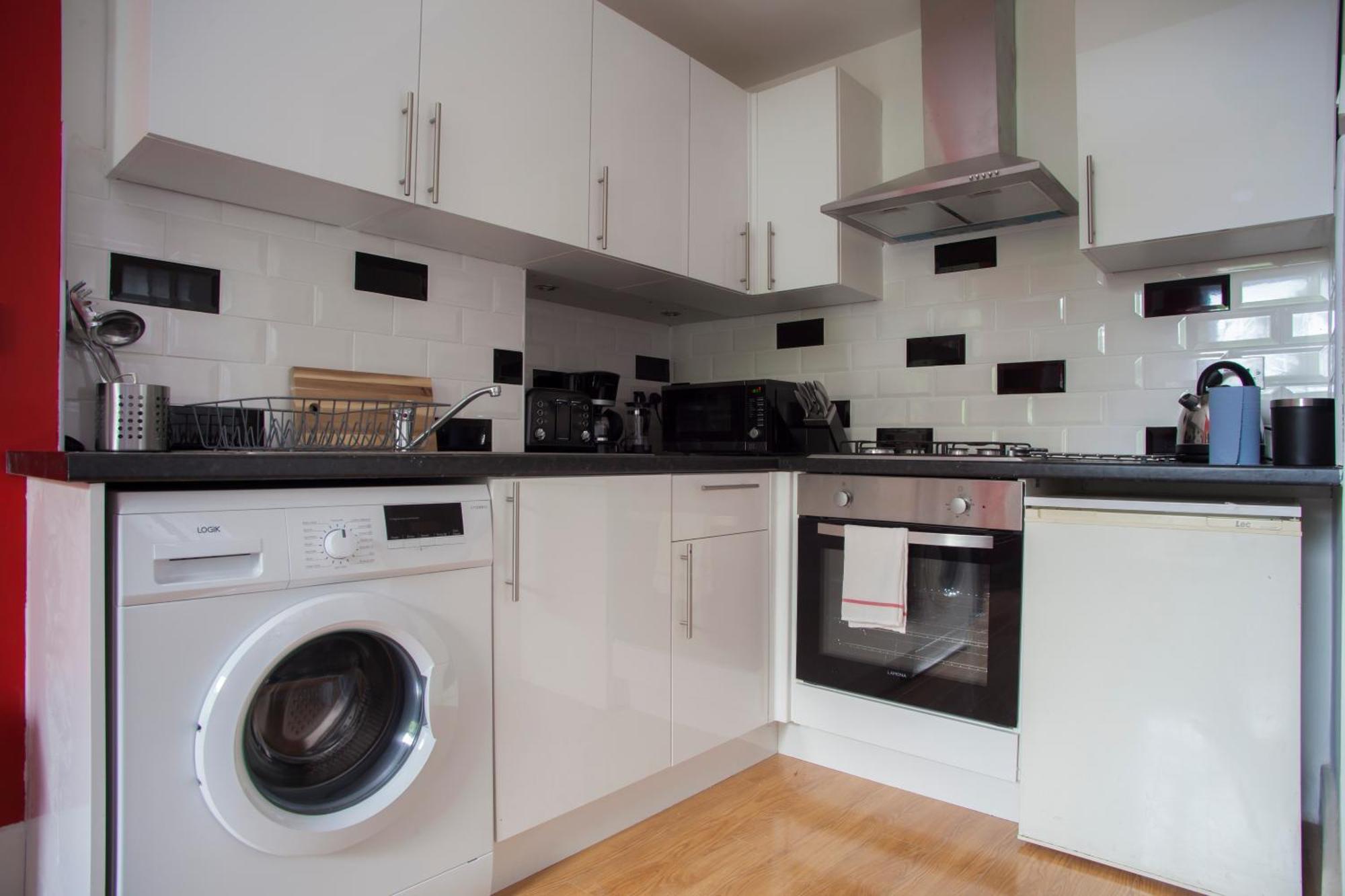 My Meadows, City Centre Apartment, Sunny&spacious *