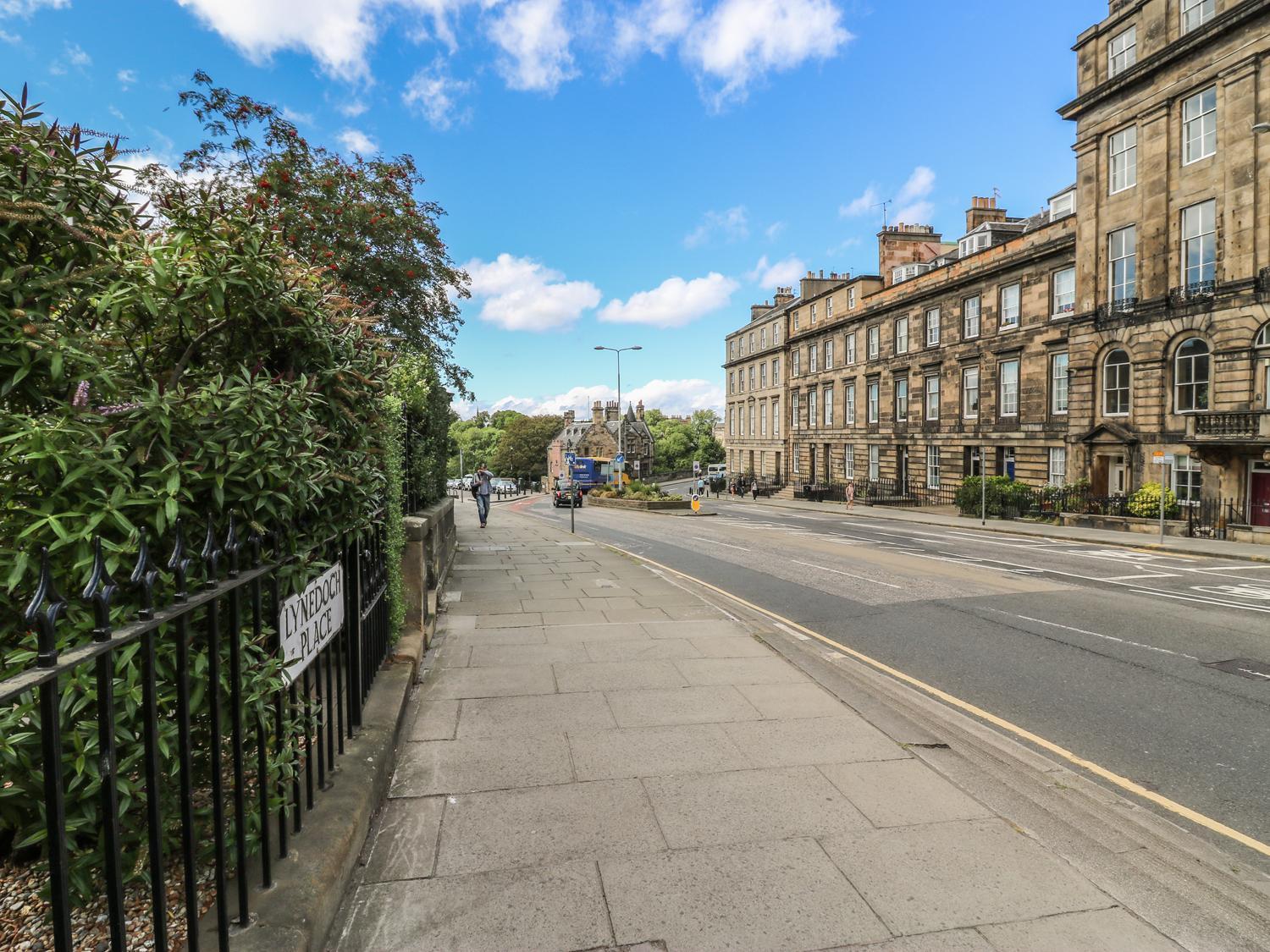 Apartment 3 Lynedoch Place Edinburgh