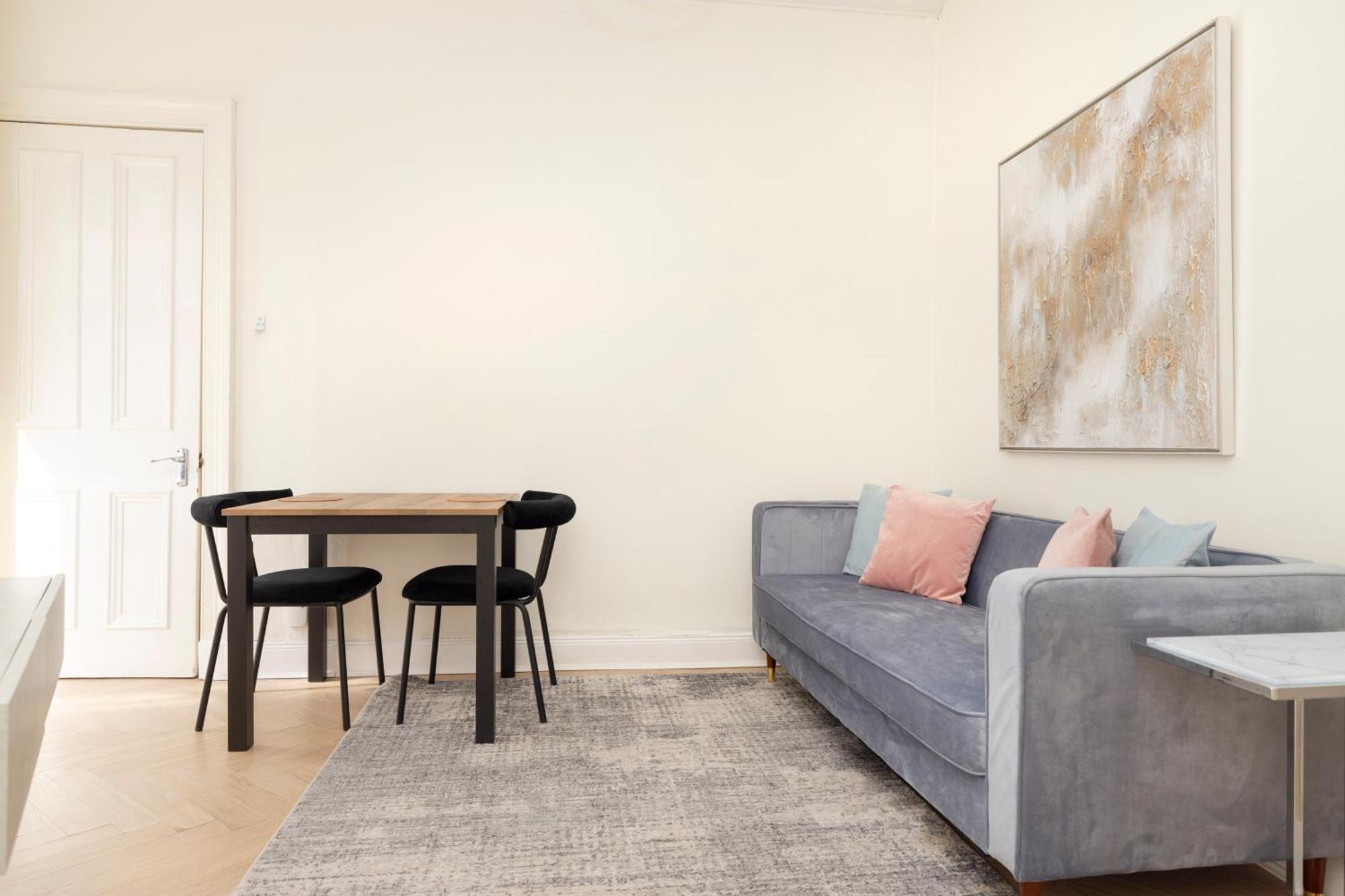Joivy Modern Flat In City Centre - For Up To 3 Guests Apartment Edinburgh