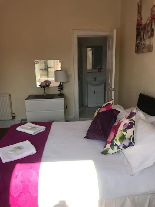 Apartment 3 Bedrooms For Upto 6