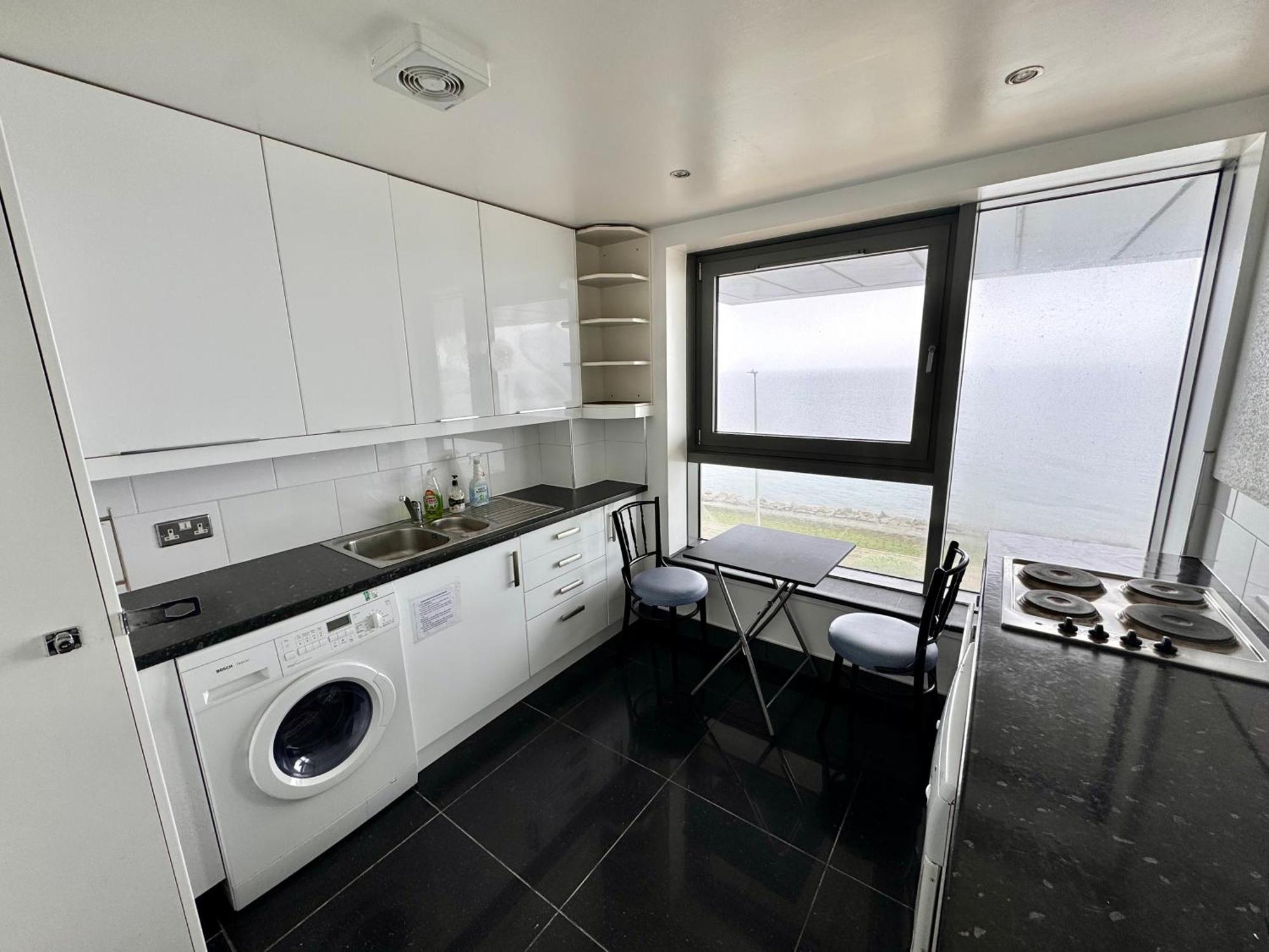 Apartment Ocean - 2 Bedroom *
