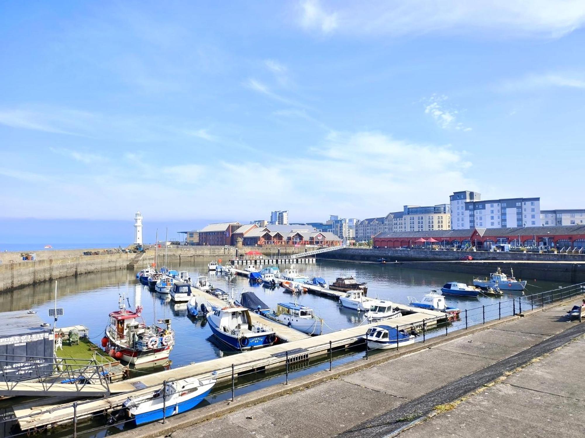 Ocean - 2 Bedroom Edinburgh