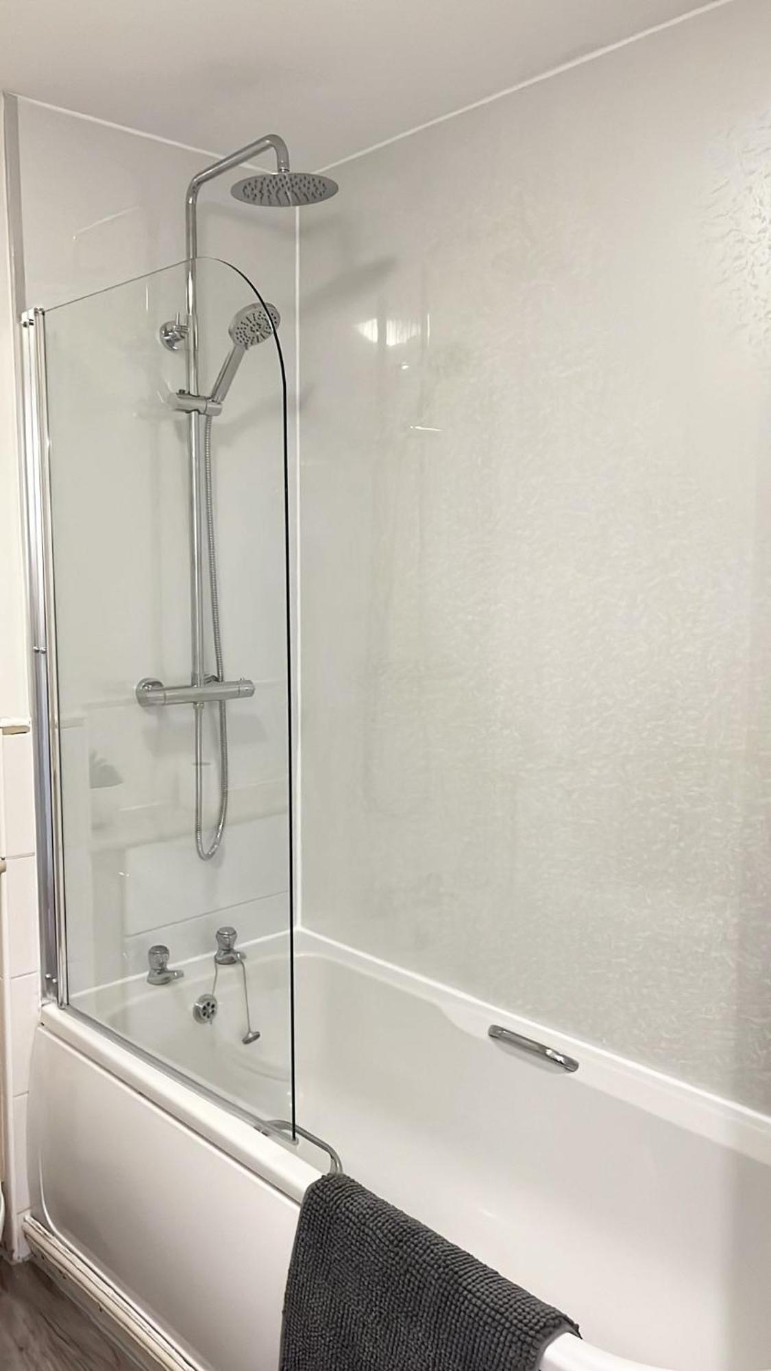 Spacious Centre Flat Free Parking& Superfast Wifi * EDI