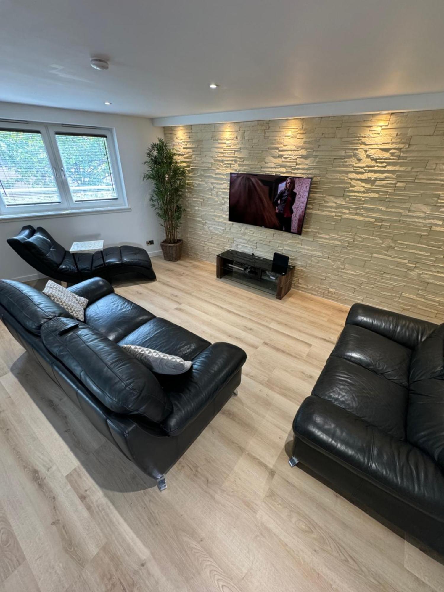 Km Granton Apartment